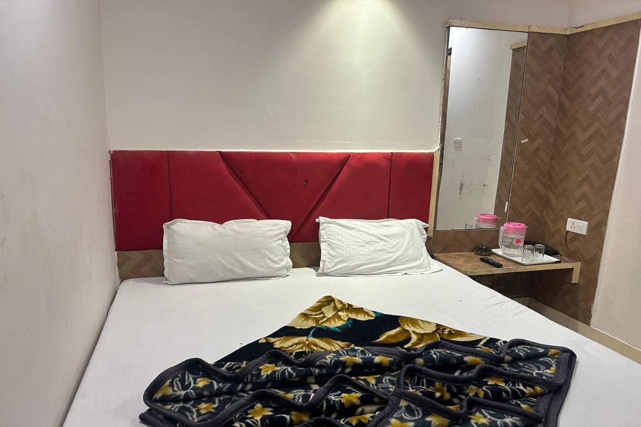 Shree Lodge Near New Delhi Railway Station, Paharganj Bagian luar foto